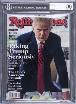 2015 Donald Trump Signed "Rolling Stone" Magazine (Beckett)